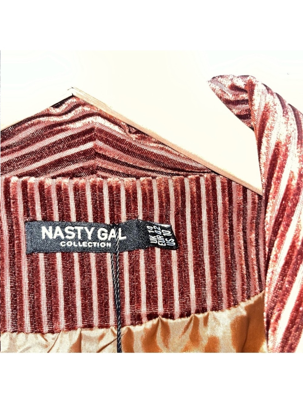 NWT Nasty Gal Striped Ribbed Velvet Say It Blazer Women 10 Button Pockets Lined - Picture 6 of 9